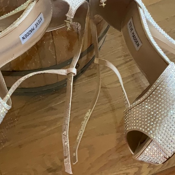 Steve Madden women size 9 Angylyna Champagne Mlt color - Picture 8 of 11